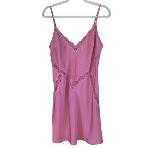 VICTORIA’S SECRET Satin feel slip dress